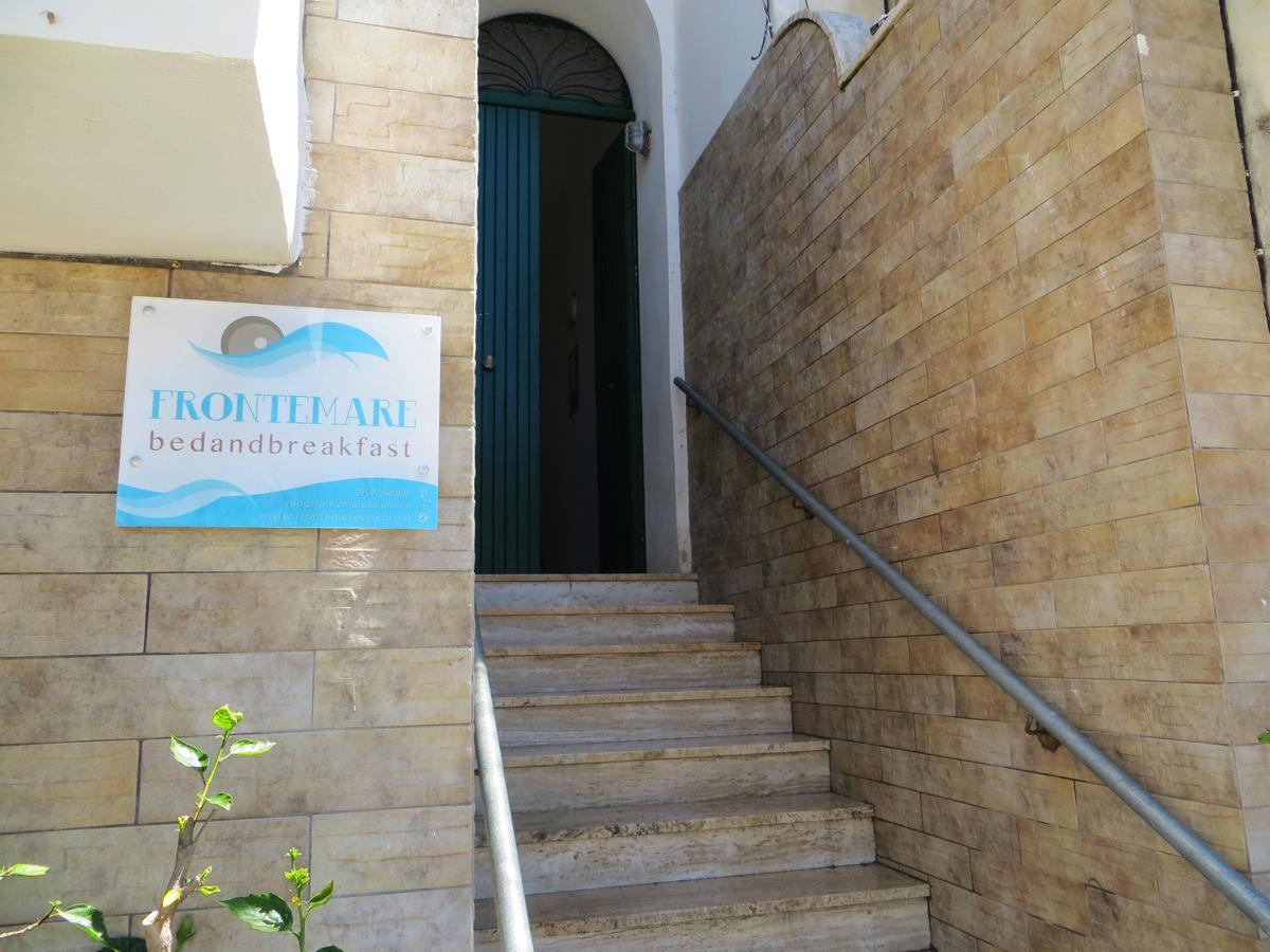 Frontemare Rooms Porto Cesareo Bagian luar foto